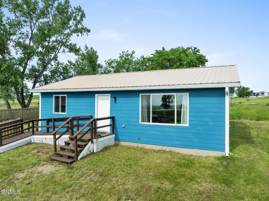10 2nd Street Nw, New Town, ND 58763 - #2
