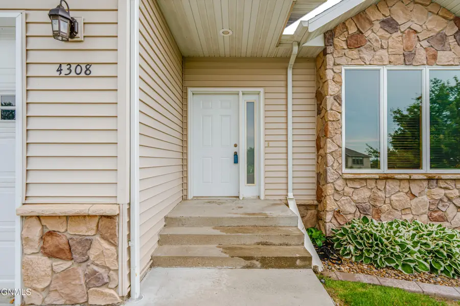 4308 Boulder Ridge Road, Bismarck, ND 58503 - #3