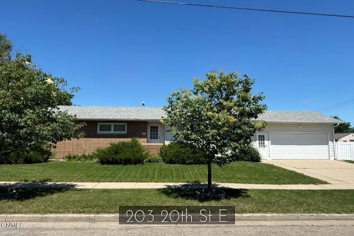 203 20th Street E, Williston, ND 58801 - #1