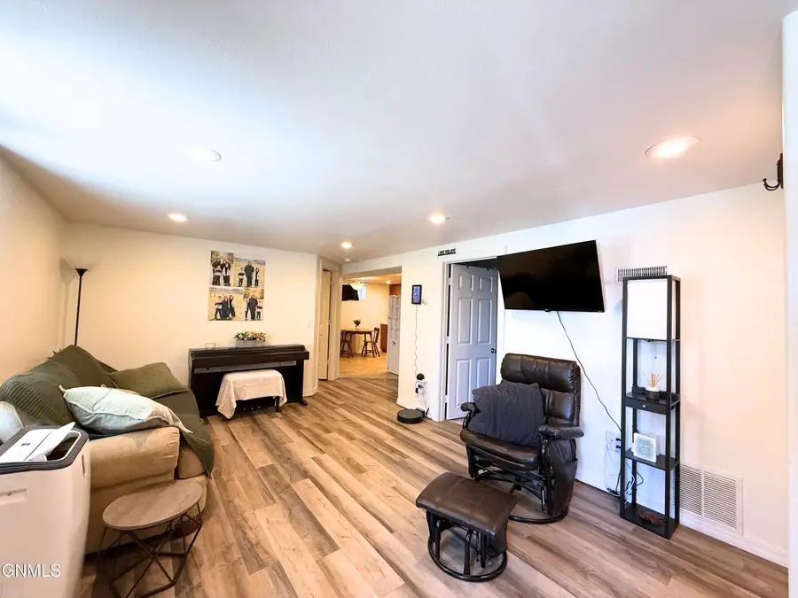 516 University Avenue, Williston, ND 58801 - #3
