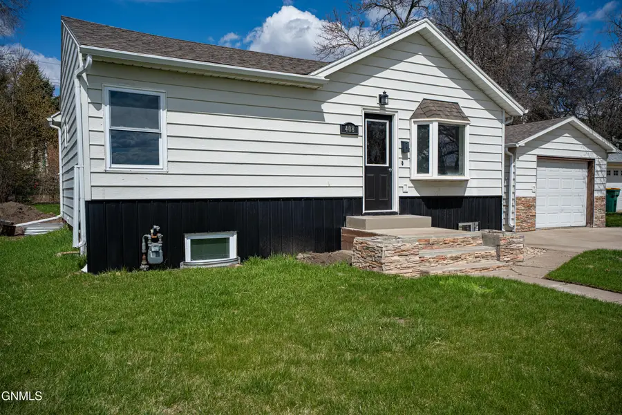 408 Mason Avenue, Bismarck, ND 58501 - #3