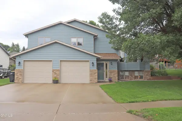 1909 23rd Street, Bismarck, ND 58501