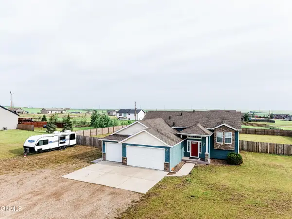 13675 Redwood Way Nw, Williston, ND 58801
