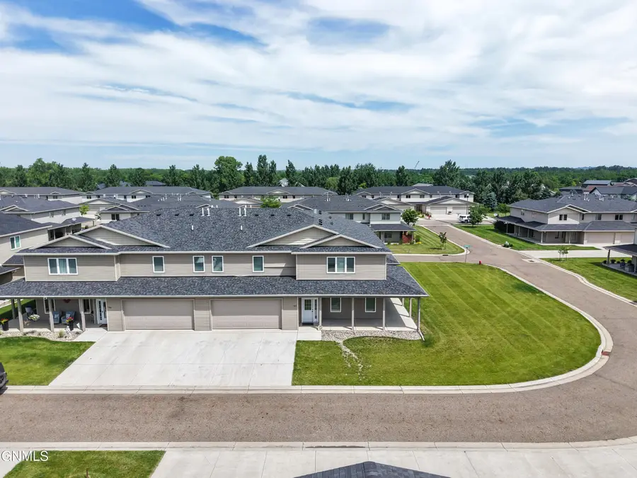 722 Compass Loop, Bismarck, ND 58504 - #3