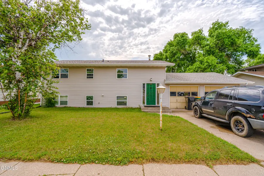 303 Interstate Avenue, Bismarck, ND 58503 - #2