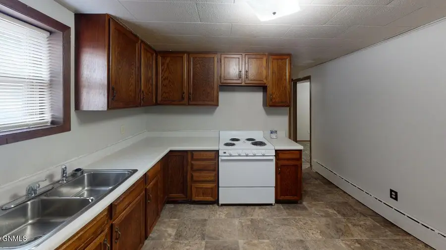 406 3rd Street Ne, Mandan, ND 58554 - #3