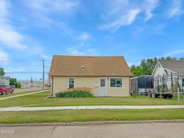 801 W Broadway, Williston, ND 58801