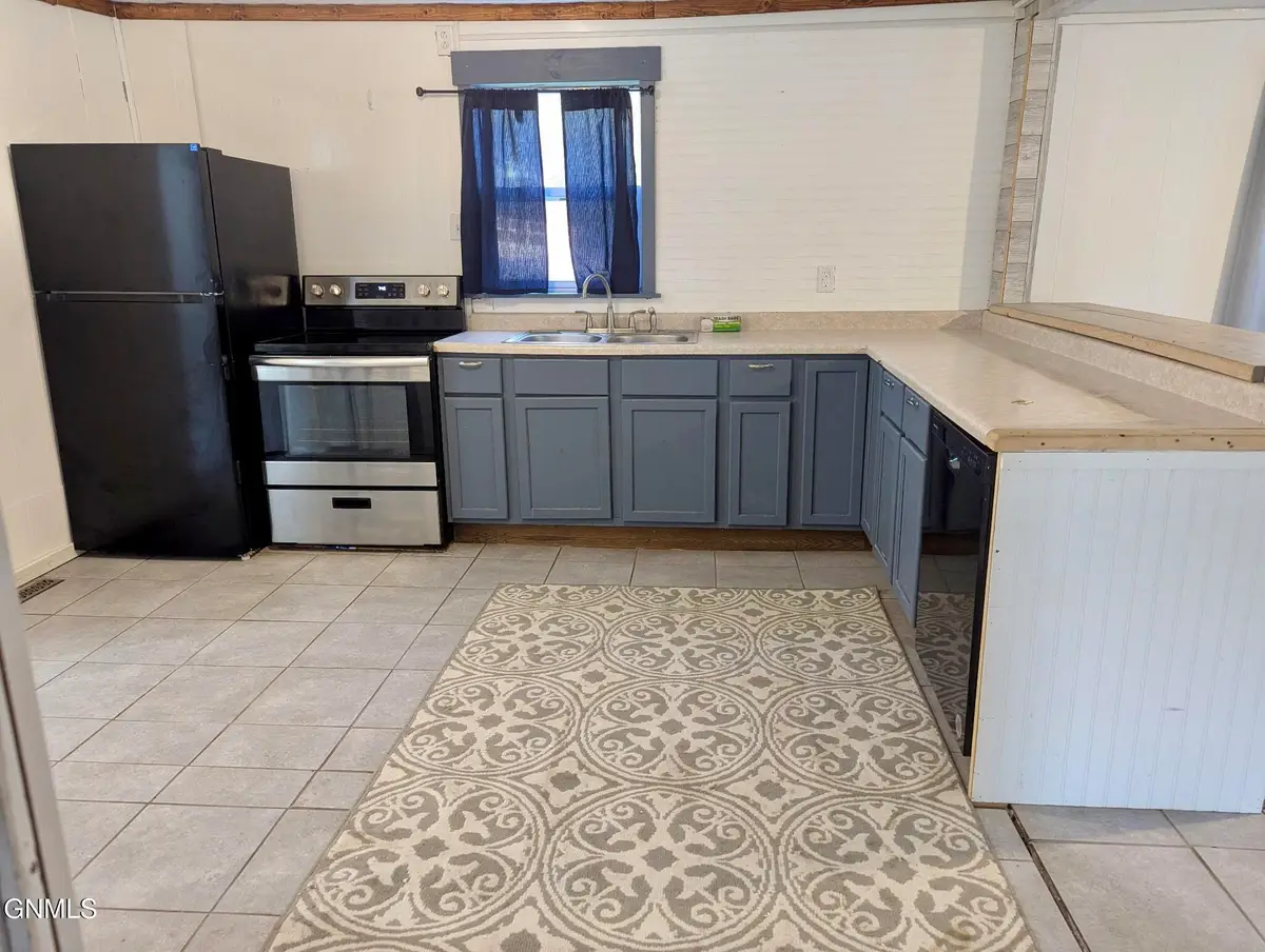 108 Mckinley Avenue, Underwood, ND 58576 - #1