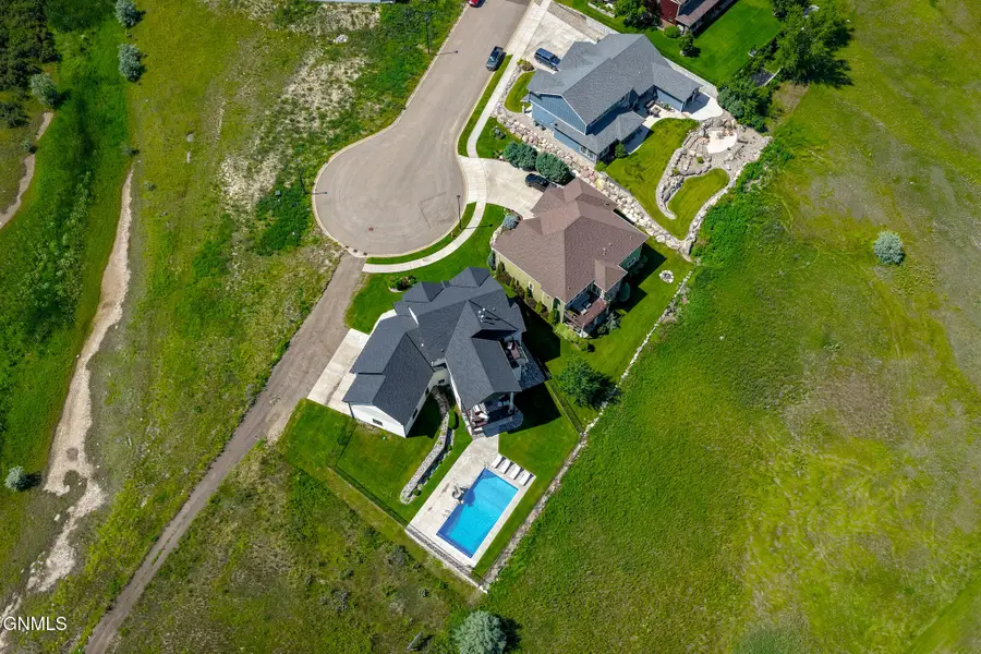 6628 Darby Lane, Williston, ND 58801 - #3