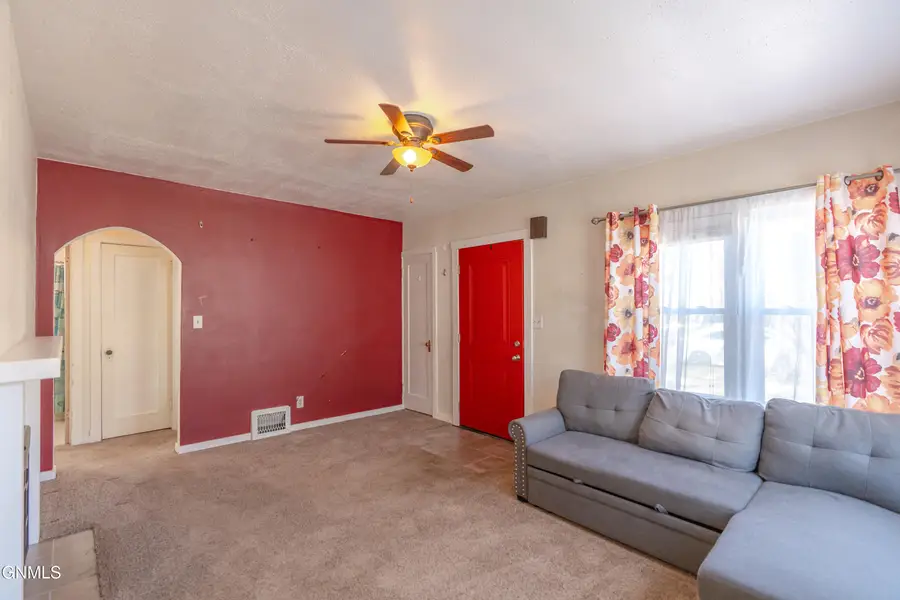909 E Avenue E, Bismarck, ND 58501 - #2