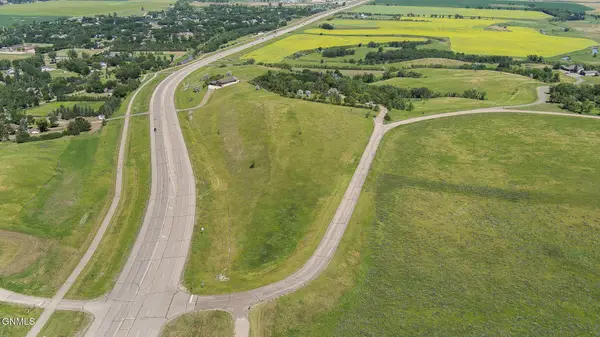 2850 Mcdonald Road, Bismarck, ND 58504