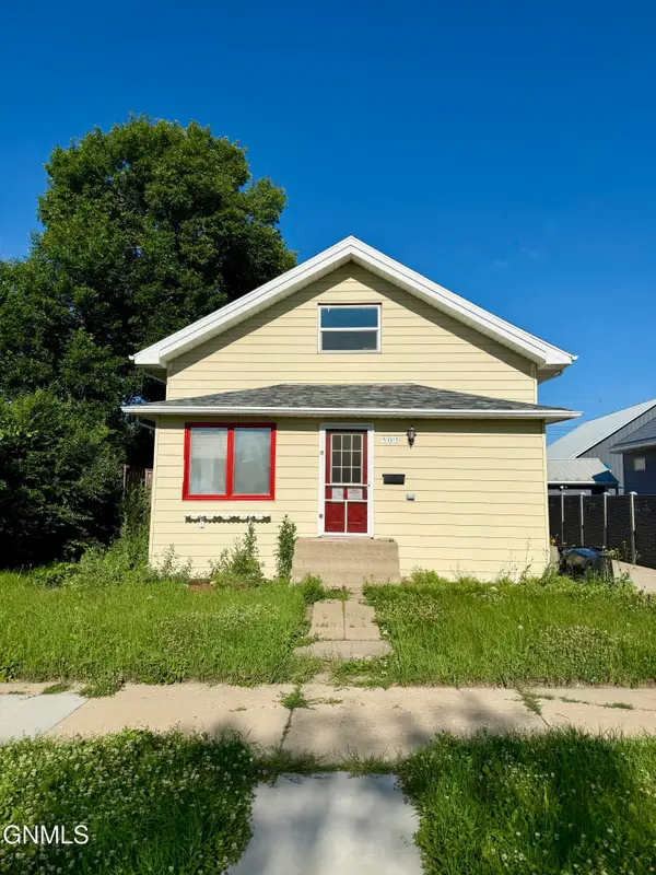 505 4th Avenue W, Williston, ND 58801