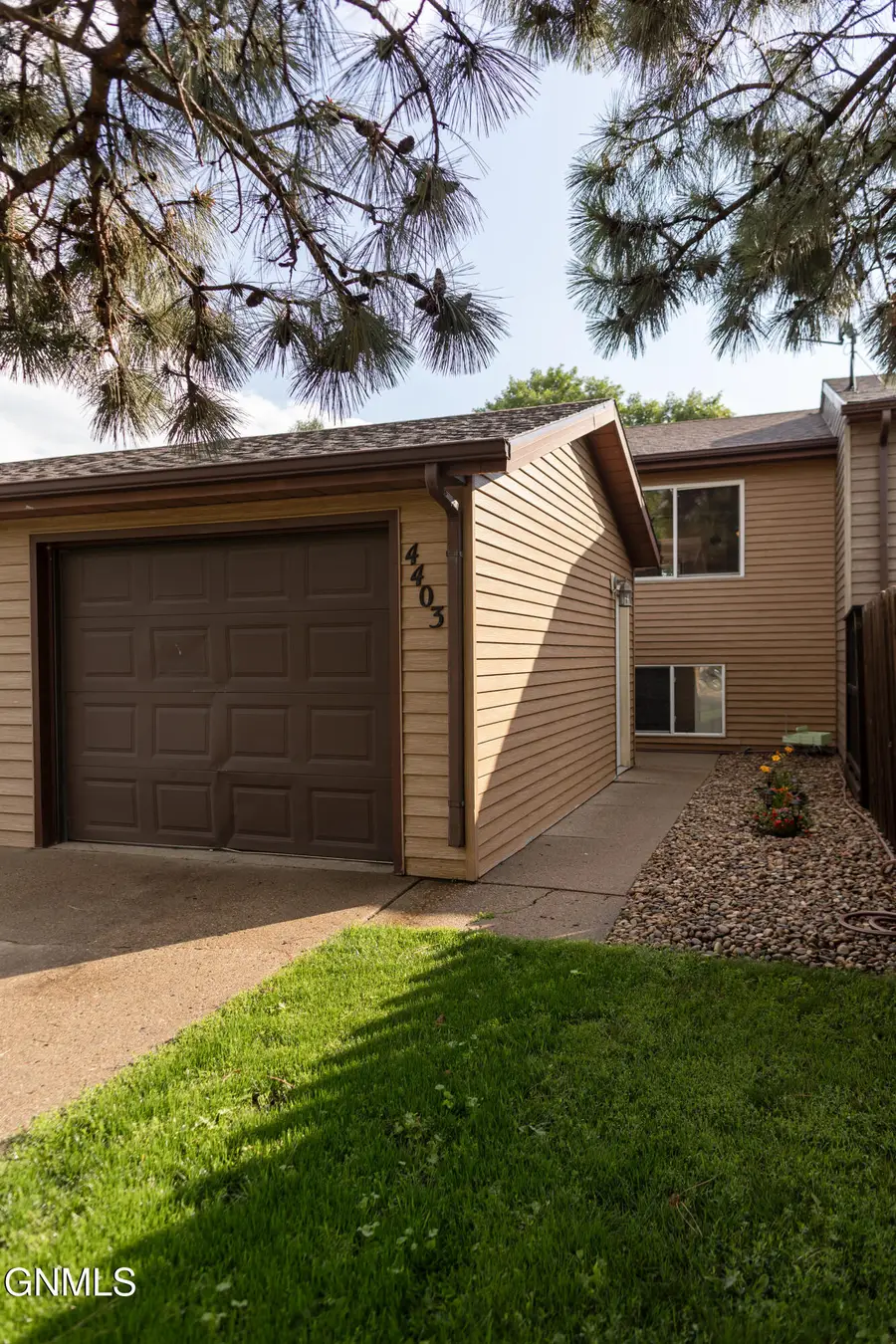 4403 Crown Point Road Nw, Mandan, ND 58554 - #2