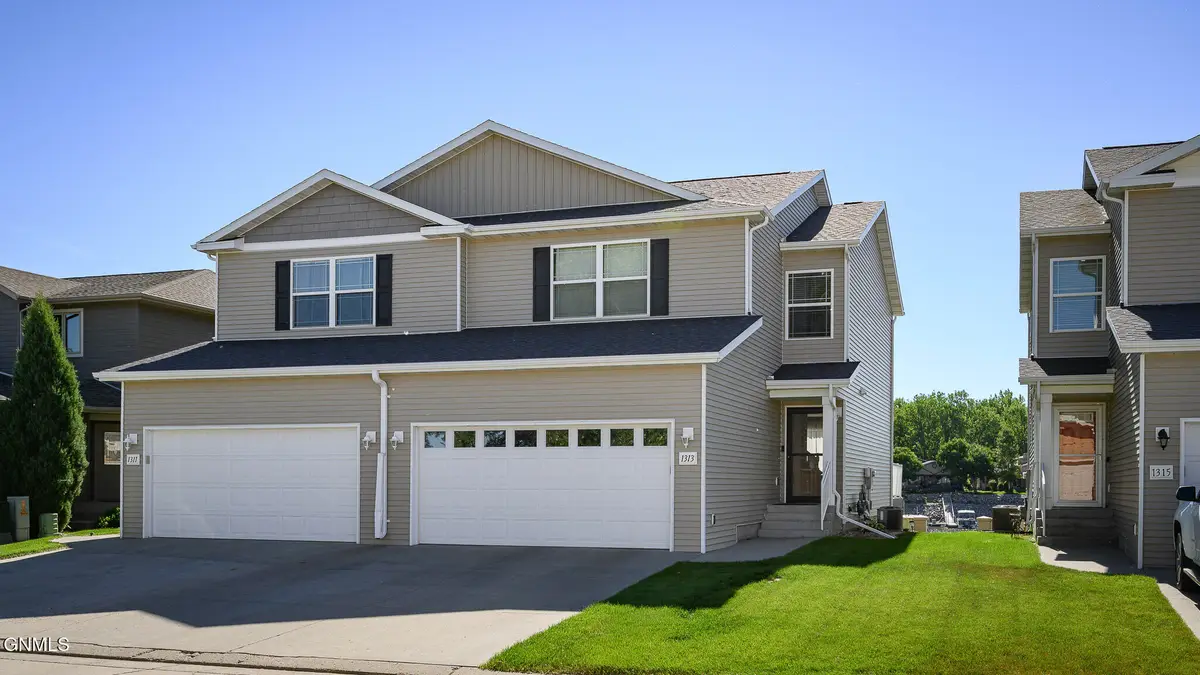 1313 Bayview Court, Bismarck, ND 58504 - #1