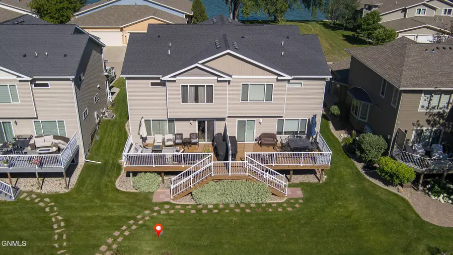 1313 Bayview Court, Bismarck, ND 58504 - #3
