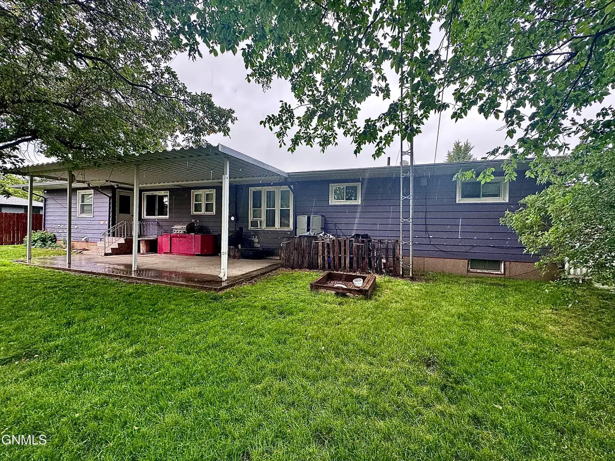 114 3rd Avenue N, Fessenden, ND 58438 - #1