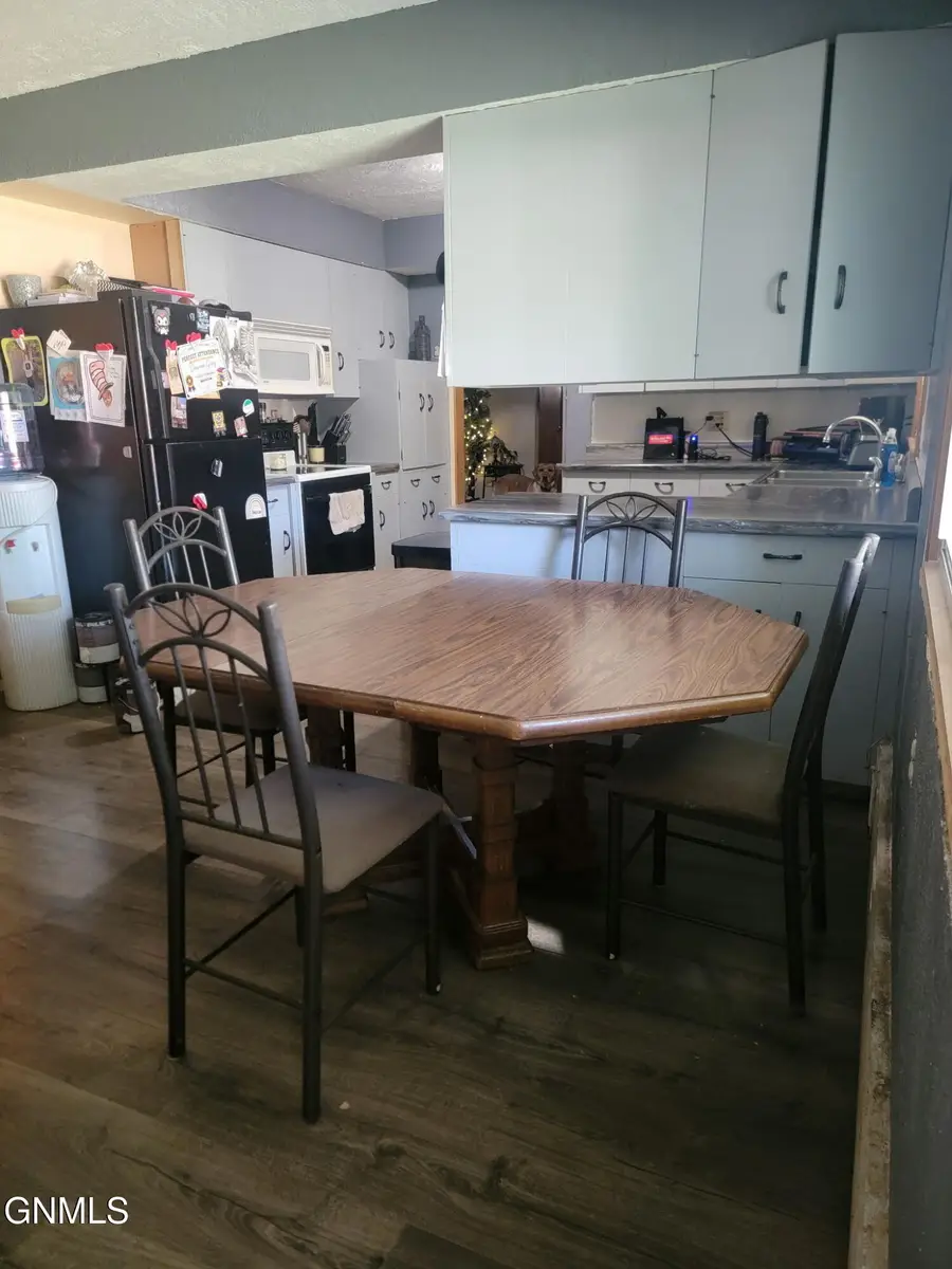 114 3rd Avenue N, Fessenden, ND 58438 - #3