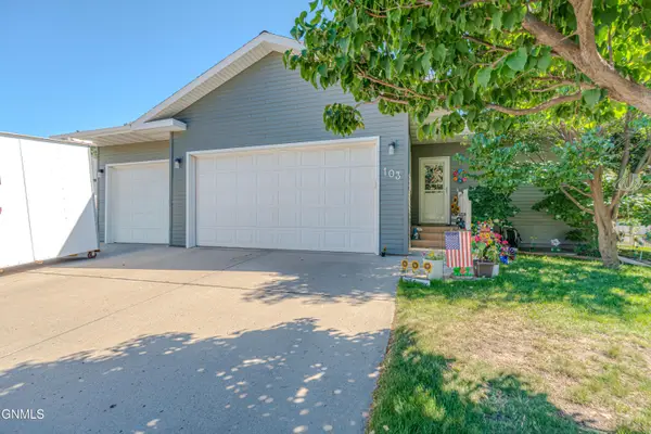 103 Edmonton Drive, Bismarck, ND 58503