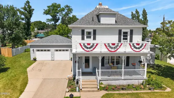 232 7th Street Nw, Valley City, ND 58072