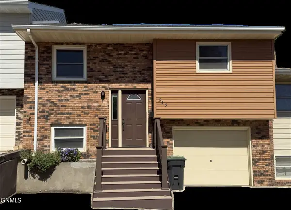 555 Marilyn Drive, Mandan, ND 58554