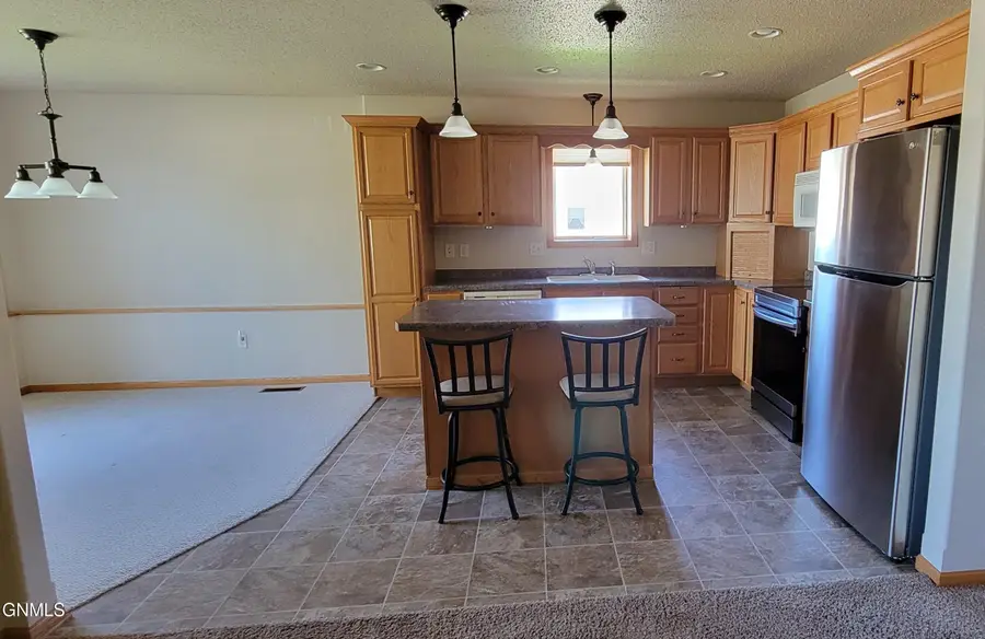 961 Santa Fe Avenue #1, Bismarck, ND 58504 - #3