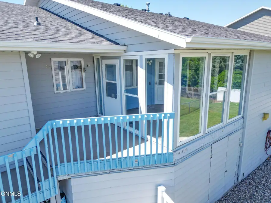 3281 Capitol Avenue E, Bismarck, ND 58501 - #2