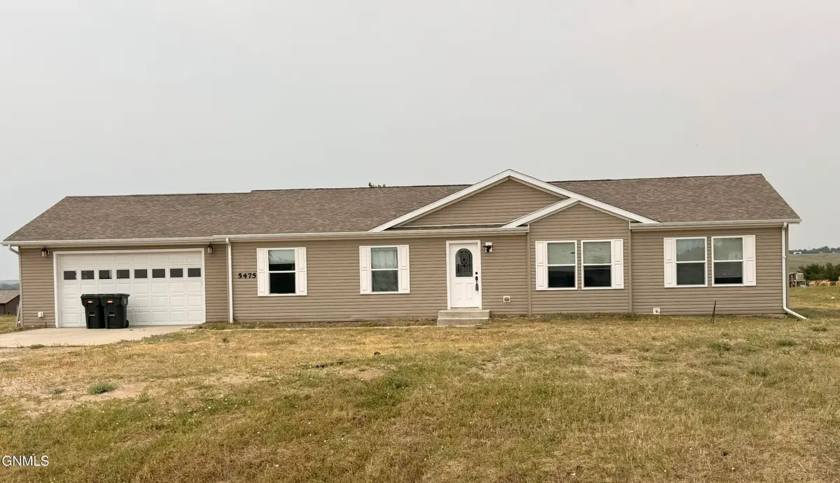 5475 Nicholas Avenue, Williston, ND 58801 - #1