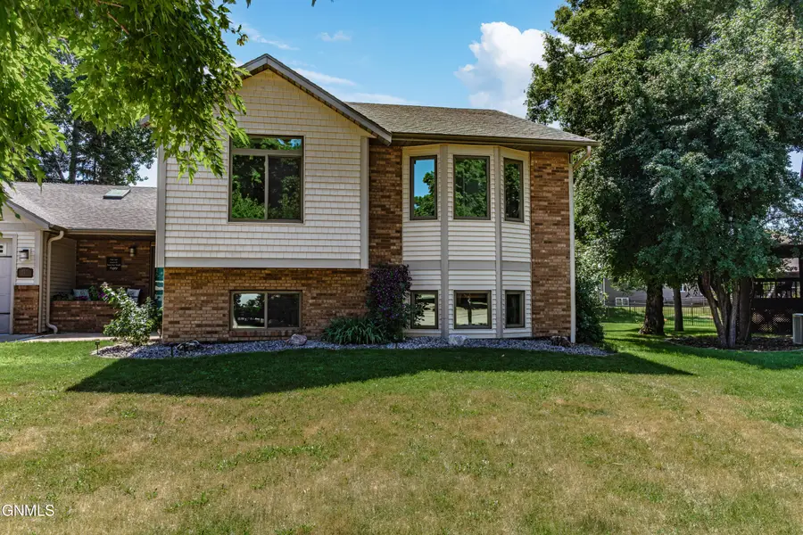 757 Augsburg Avenue, Bismarck, ND 58504 - #3