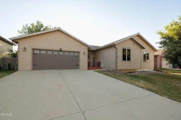 640 4th Avenue Se, Dickinson, ND 58601