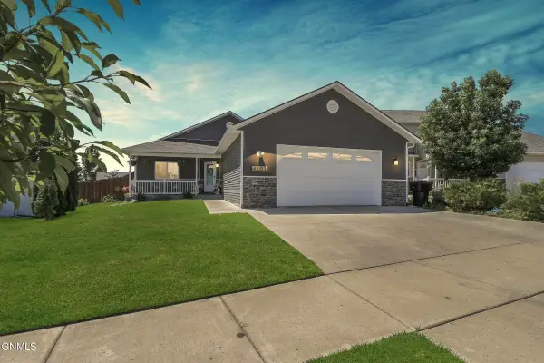 2101 24th Street W, Williston, ND 58801
