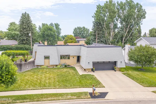 1613 E Hillcourt, Williston, ND 58801