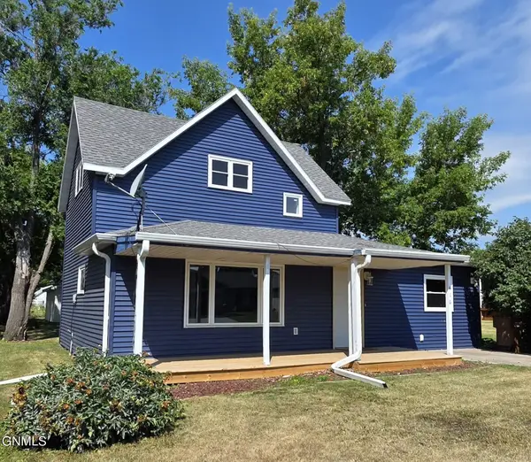 416 Franklin Avenue, Larimore, ND 58251