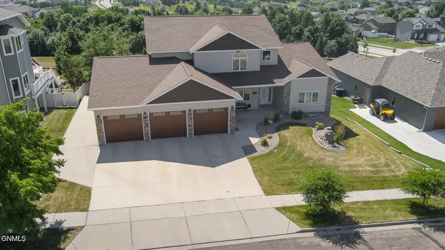 4905 Cornice Drive, Bismarck, ND 58503 - #2