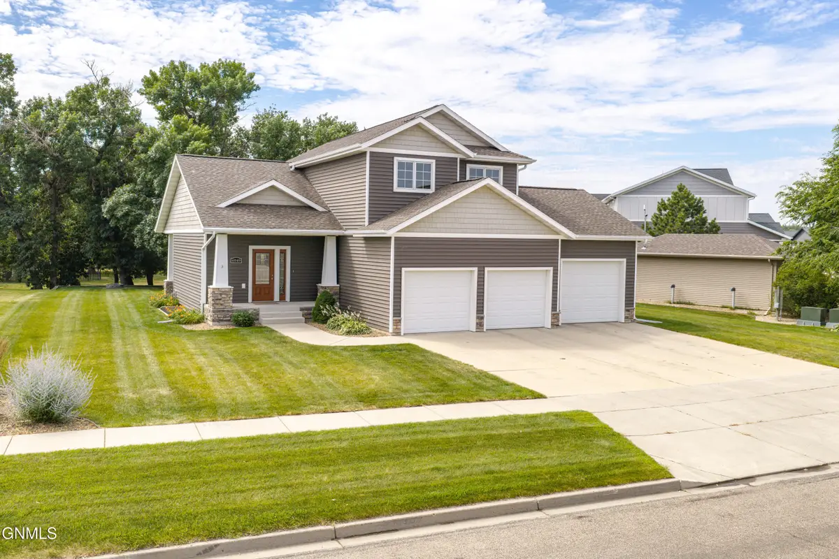 4049 Downing Street, Bismarck, ND 58504 - #1