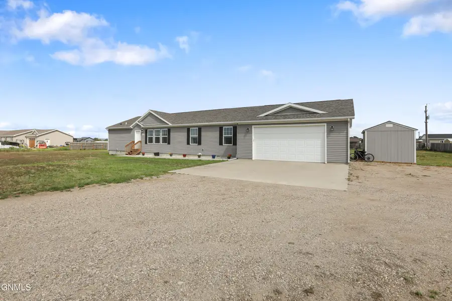 13351 Mountain Meadow Street, Williston, ND 58801 - #2