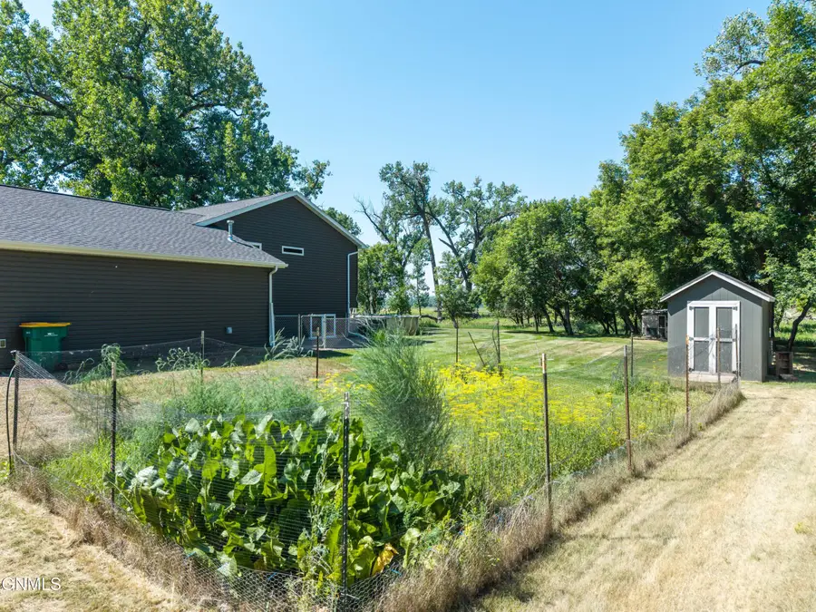3263 River Place Drive N, Mandan, ND 58554 - #3