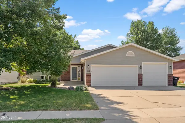 1948 Tahoe Drive, Bismarck, ND 58504