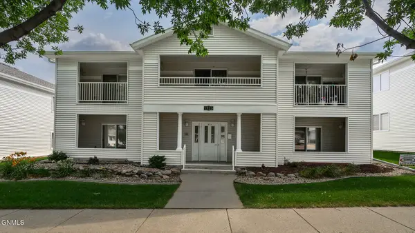 1925 15th Street #2, Bismarck, ND 58501
