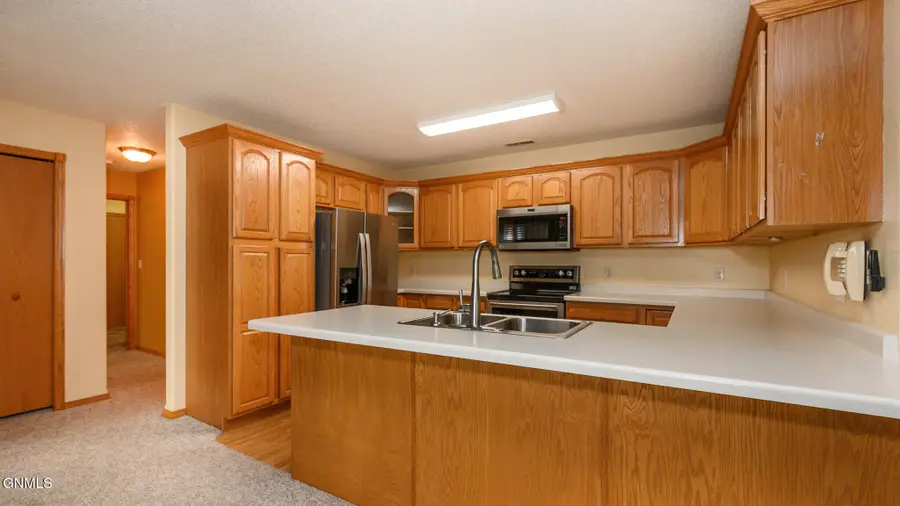 1925 15th Street #2, Bismarck, ND 58501 - #3