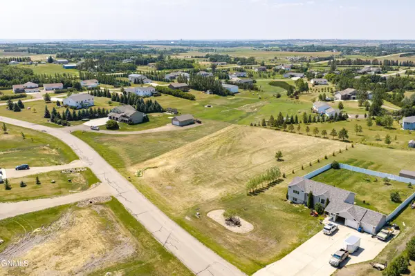 7330 Runnel Road, Bismarck, ND 58503