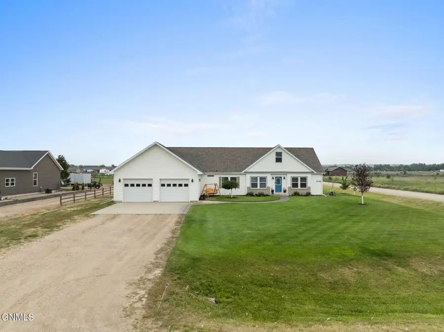 5458 Matthew Avenue, Williston, ND 58801 - #3