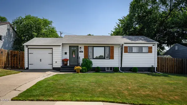 1709 N 5th Street, Bismarck, ND 58501