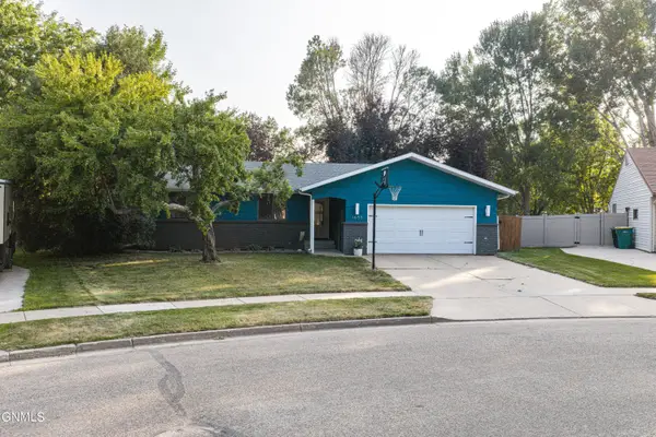 1658 Portland Drive, Bismarck, ND 58504