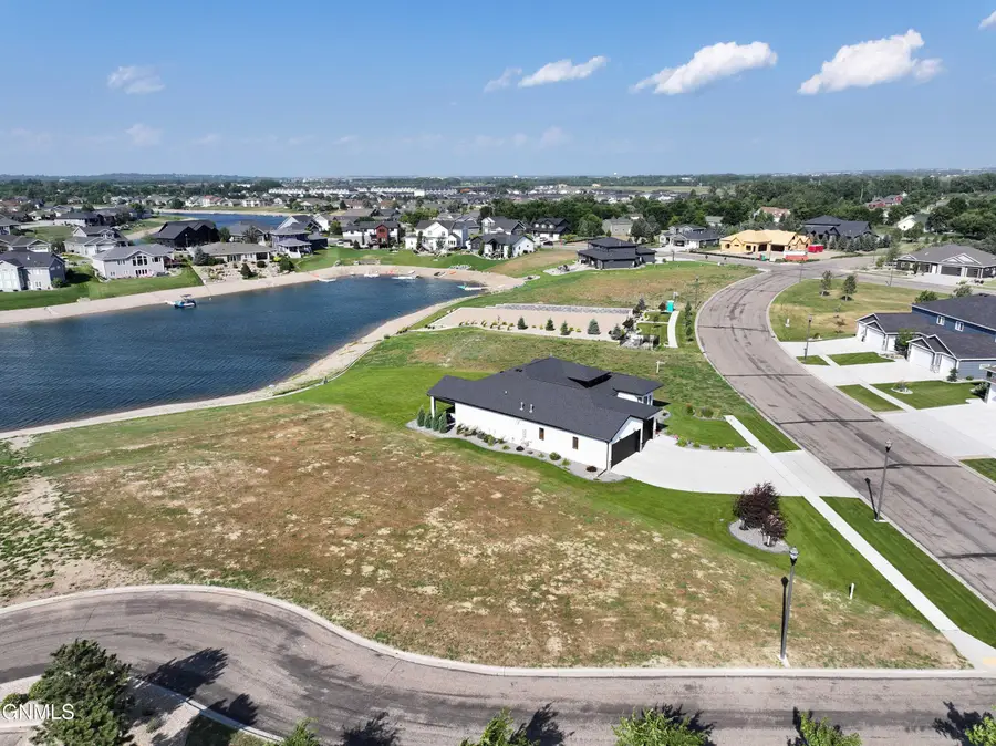 800 Southbay Circle, Bismarck, ND 58504 - #3