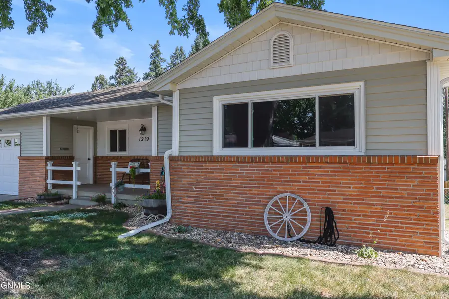 1219 1st Street N, Bismarck, ND 58501 - #3