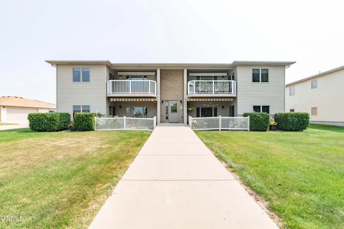 2900 Bay Shore Bend Se #3, Mandan, ND 58554 - #1