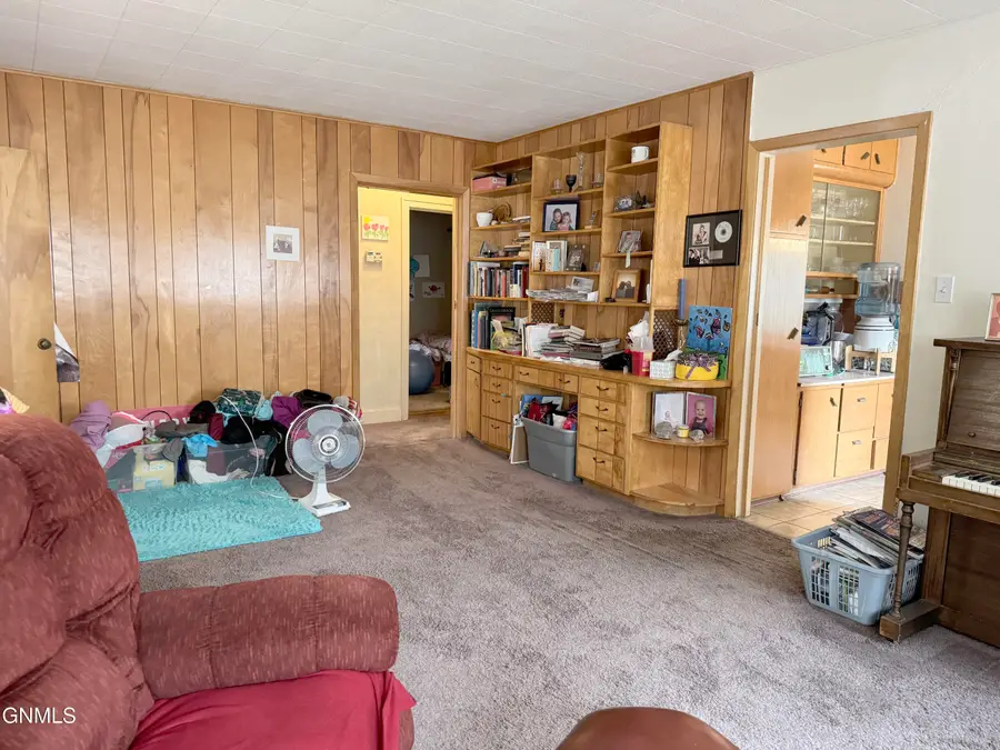 619 9th Street, Bismarck, ND 58501 - #3