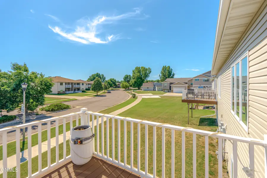 2802 Waters Edge Lane Se, Mandan, ND 58554 - #3