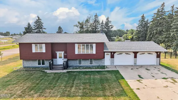 302 15th Street Se, Cooperstown, ND 58425