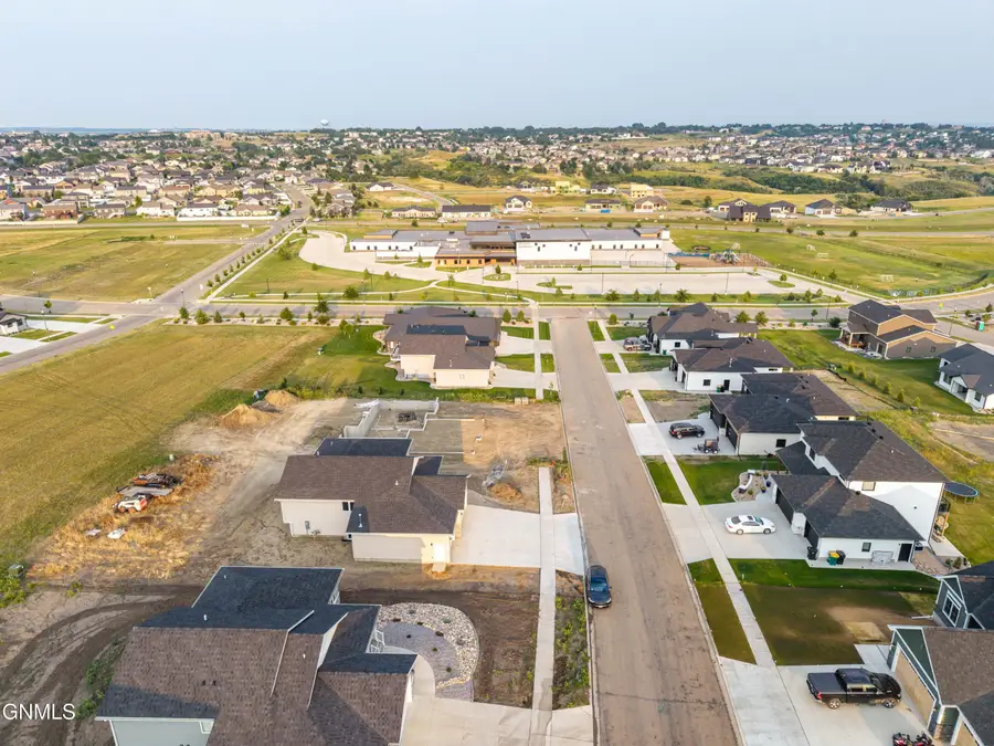 2018 Monarch Avenue, Bismarck, ND 58503 - #3